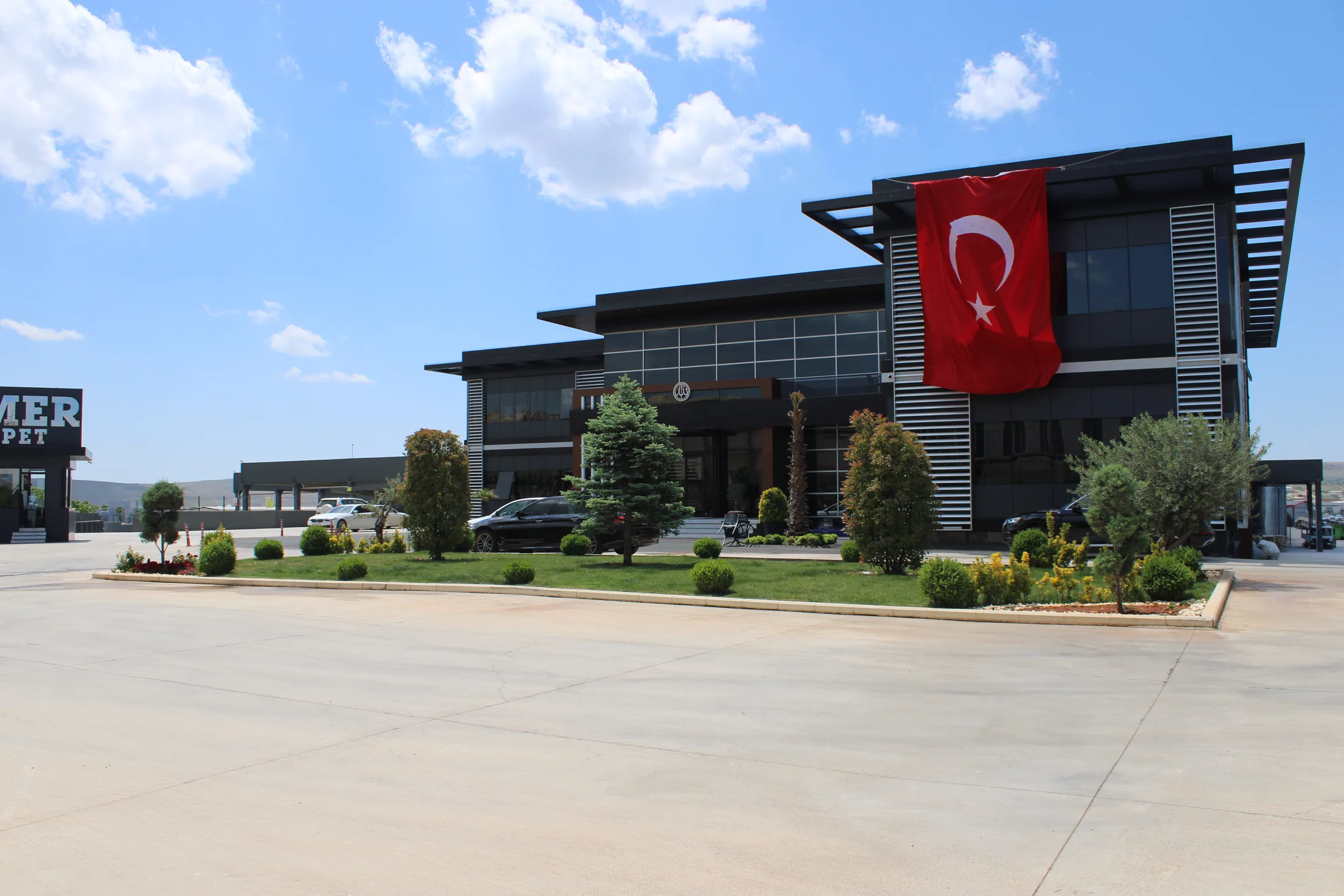 Tümer Carpet idari binası
