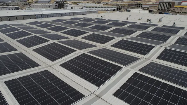 Çatı güneş enerjisi panelleri